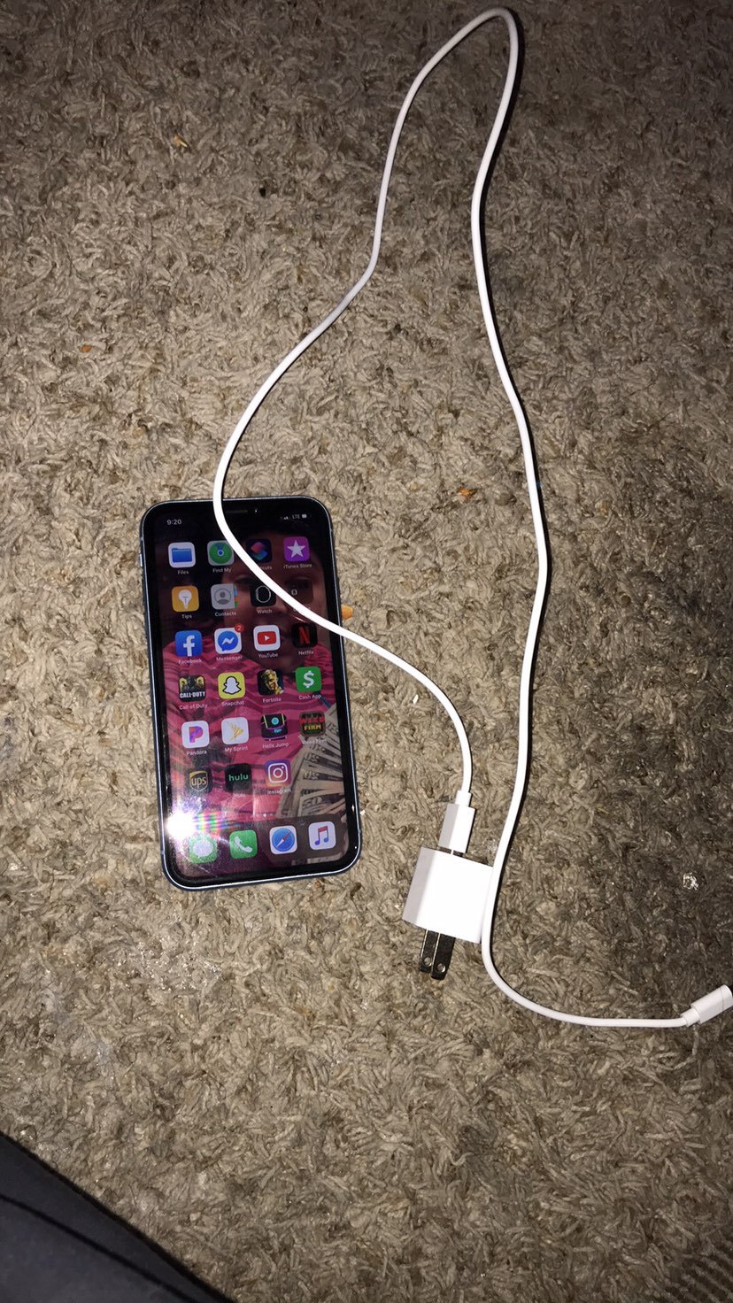 iPhone XR Blue 64 GB Sprint