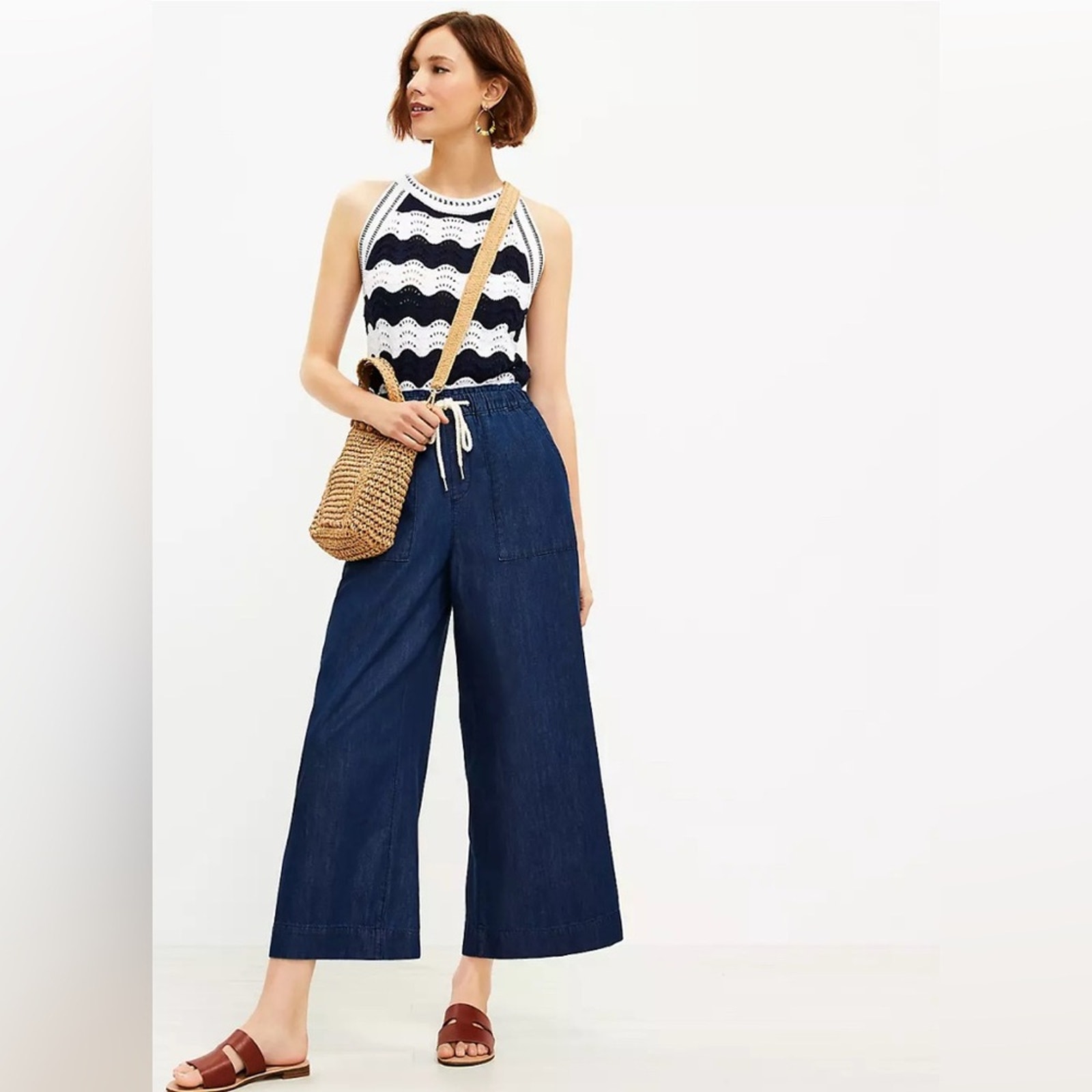 LOFT High Rise Pull On Wide Leg Jeans in Vivid Dak Indigo Wash Size X-Small