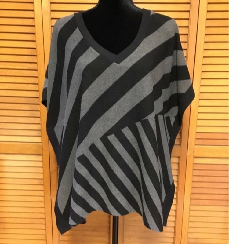 RARE NEW Lg Charming Charlie Striped V-neck Sweater Poncho