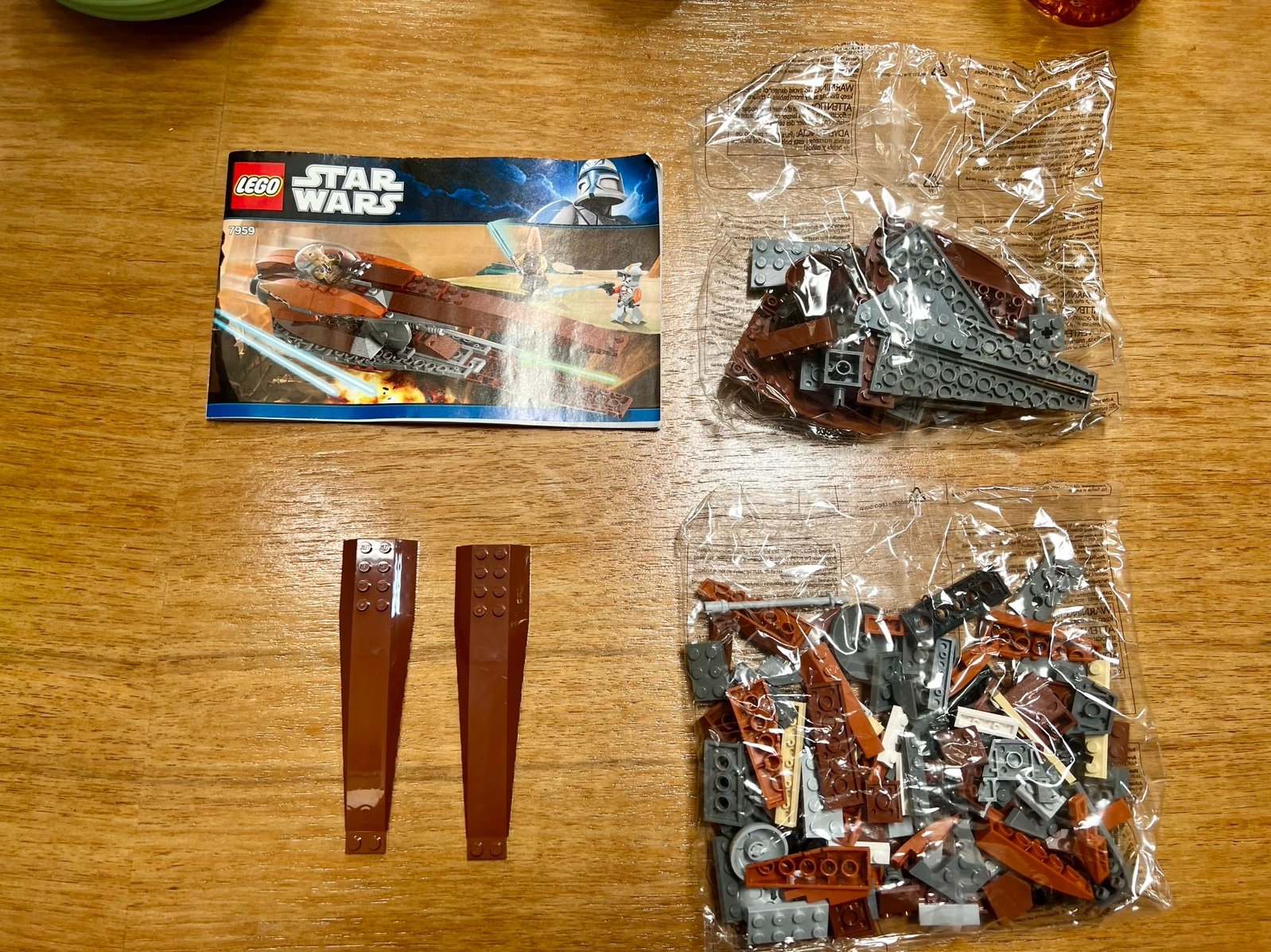 LEGO Star Wars: Geonosian Starfighter (7959) - Complete (without minifigs)