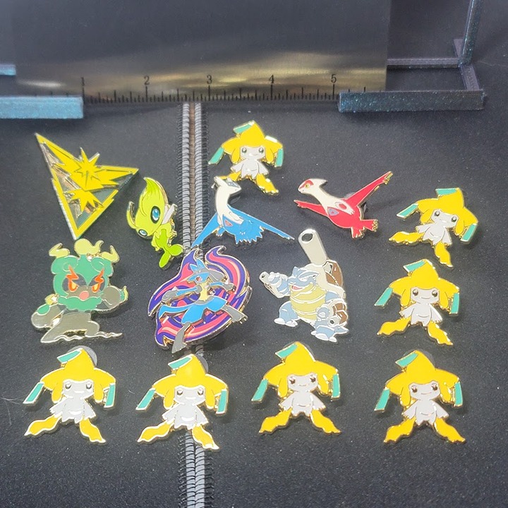 14 AUTHENTIC Pokemon Pins