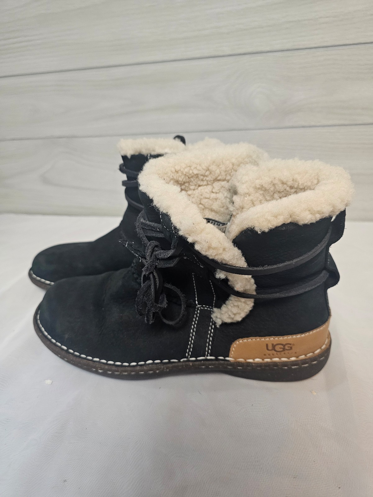 Ugg Australia La Jolla Black Ankle Boots Women’s 10