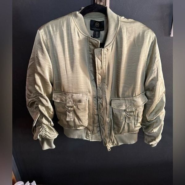 House of Harlow 1960 Sage Green Satin Bomber Jacket Ruffle Sleeves NWT Sz Small