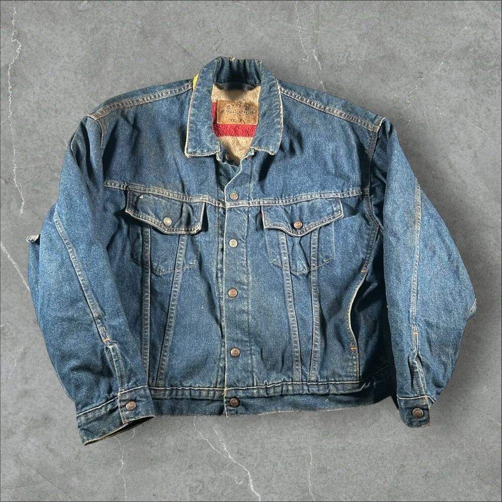 Vintage Levi's Denim Jacket Mens Medium Blue Hudson Bay Flannel Lined Trucker