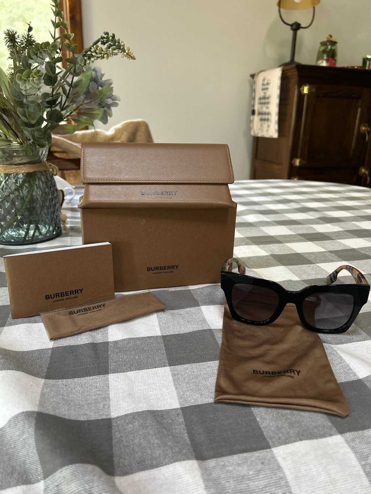 Burberry Women’s Kitty Black Grey Gradient Sunglasses