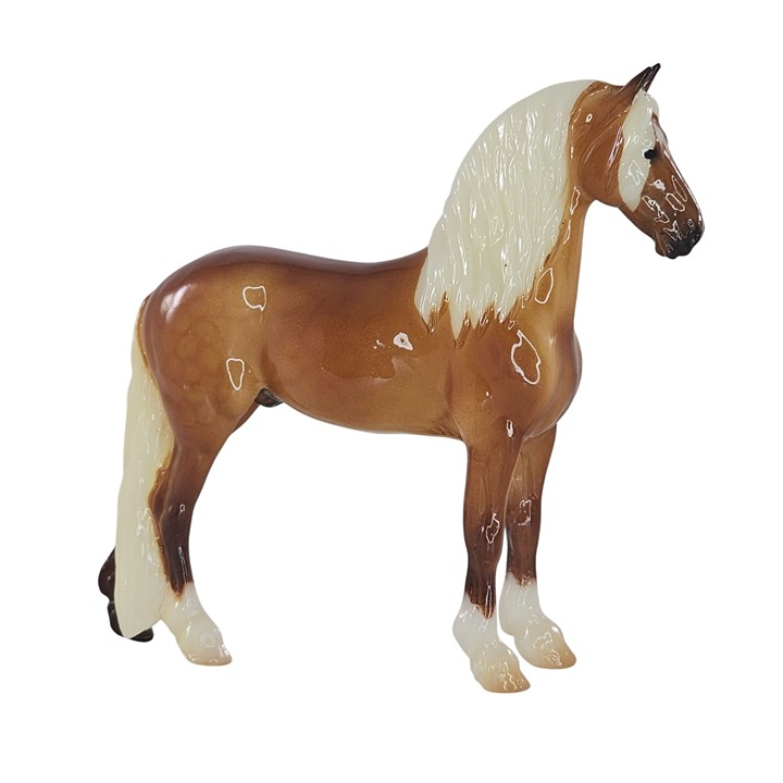 Breyer Hendrik Glossy Palomino Stablemate Club Horse Django Mold #712378