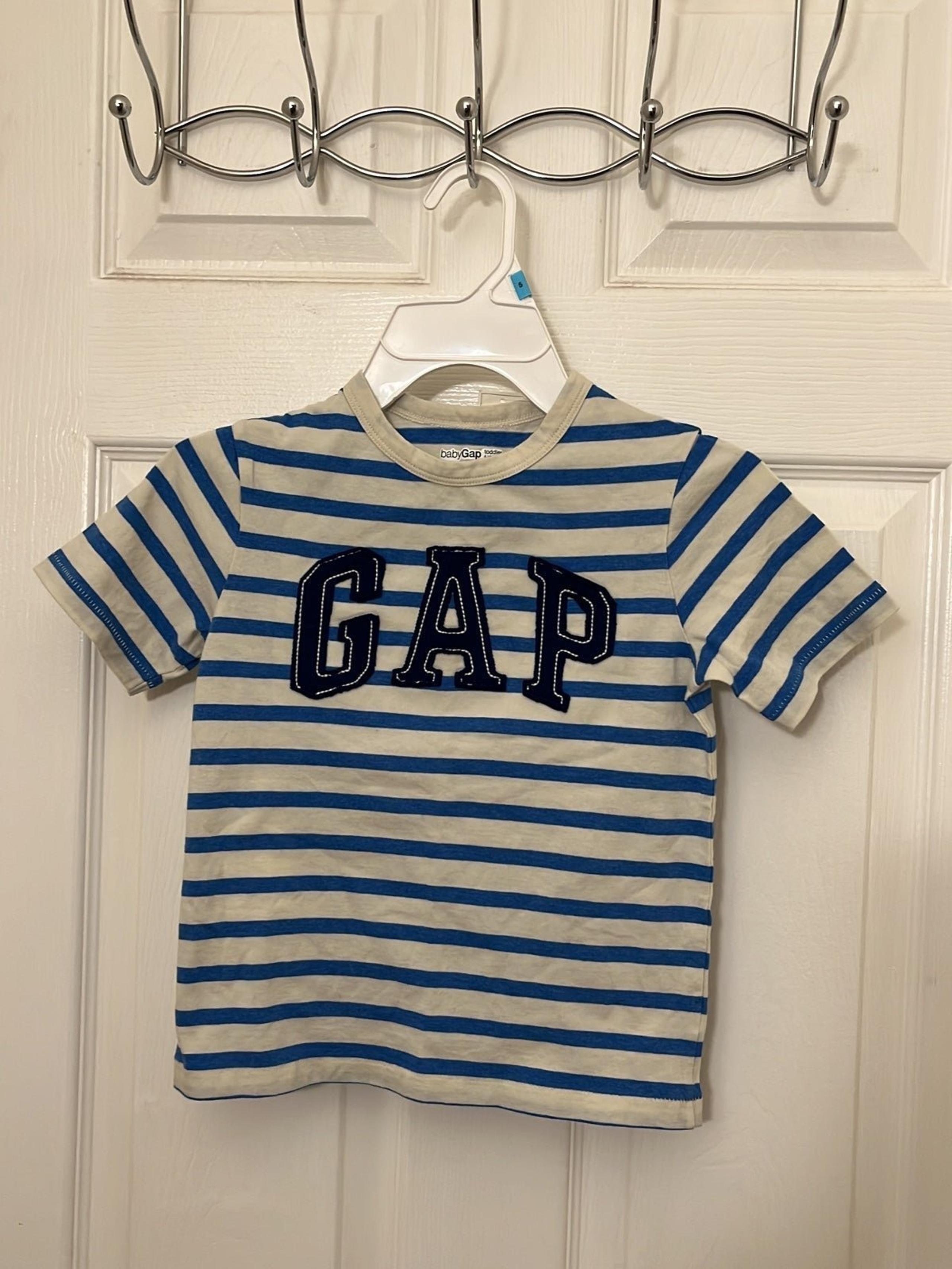 Gap boy striped T shirt Size 4 Nwt
