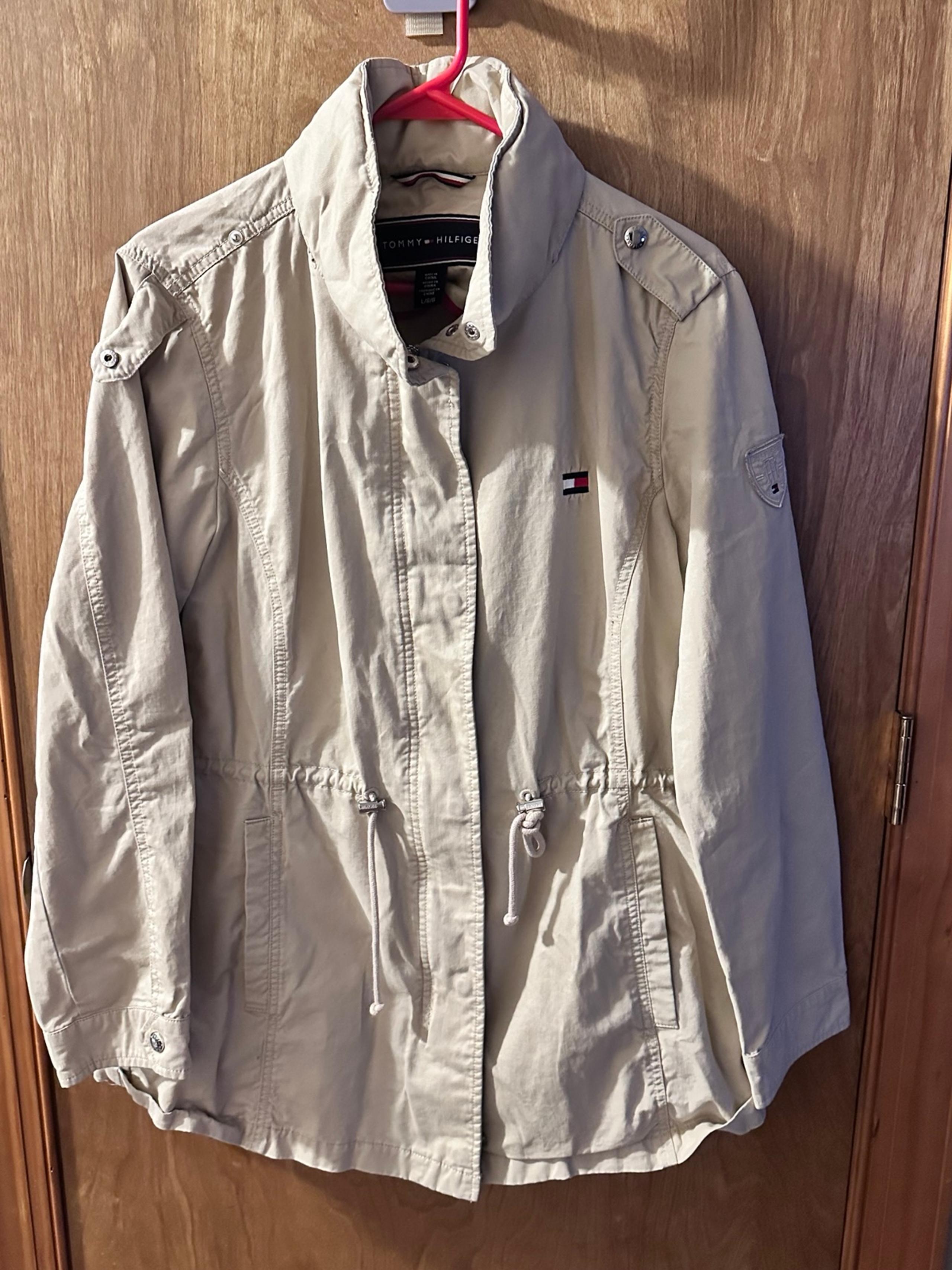 Cream Trench Coat Sz Large - Tommy Hilfiger