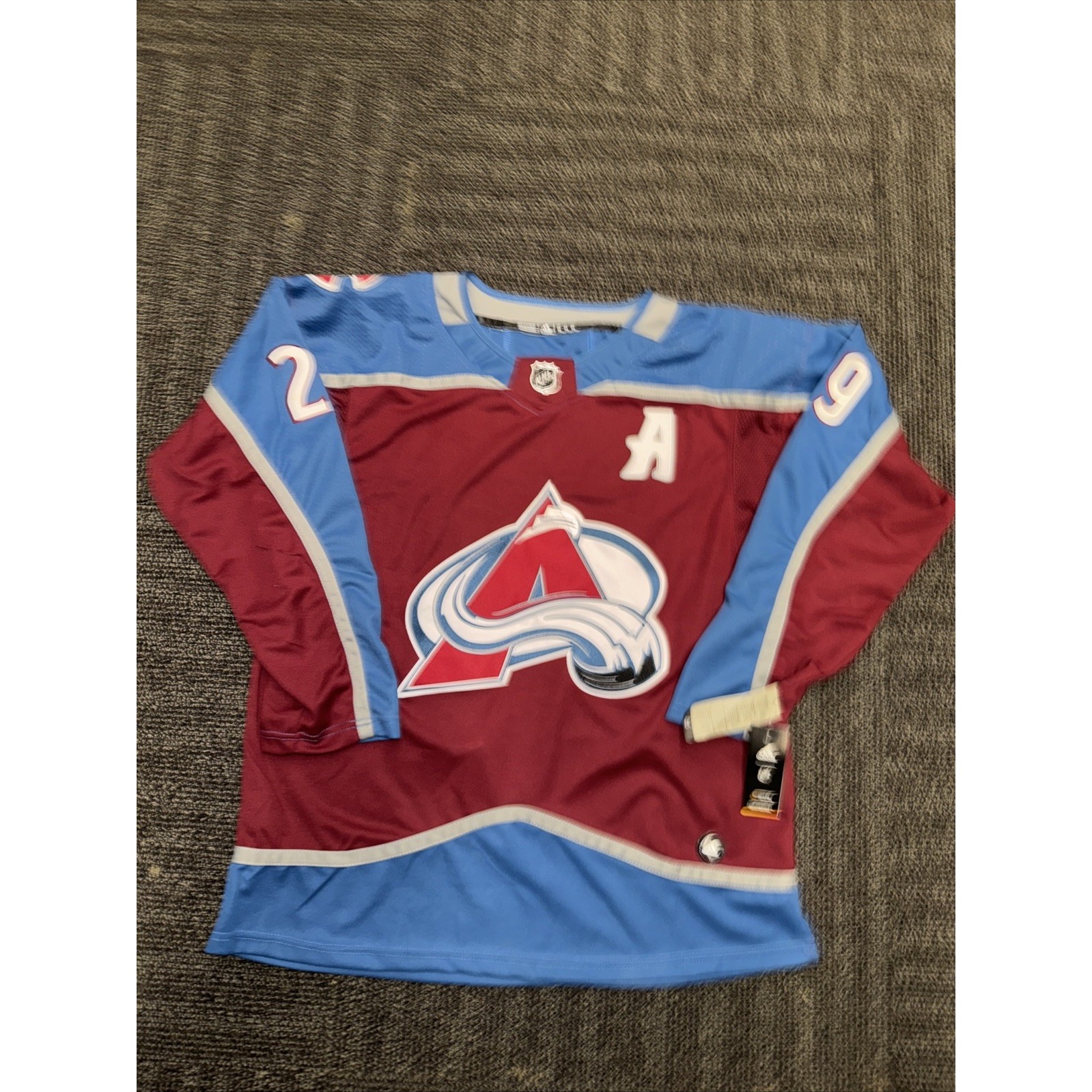 Colorado Avalanche Nathan MacKinnon Adidas Size 54 Jersey Adidas New W Tags