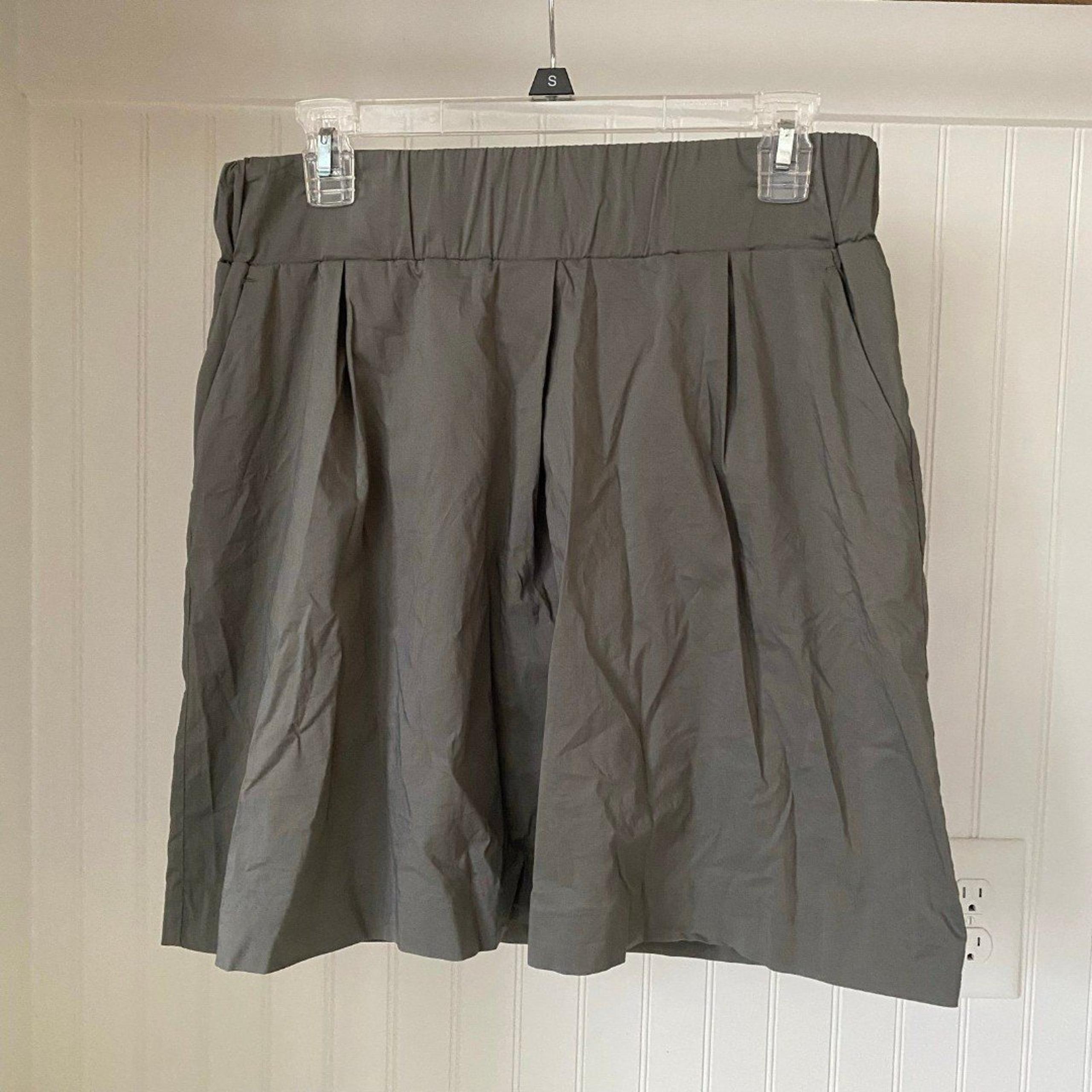 Women’s Casual Skirt Olive Green Medium Elastic Waist Zipper - Banana Republic