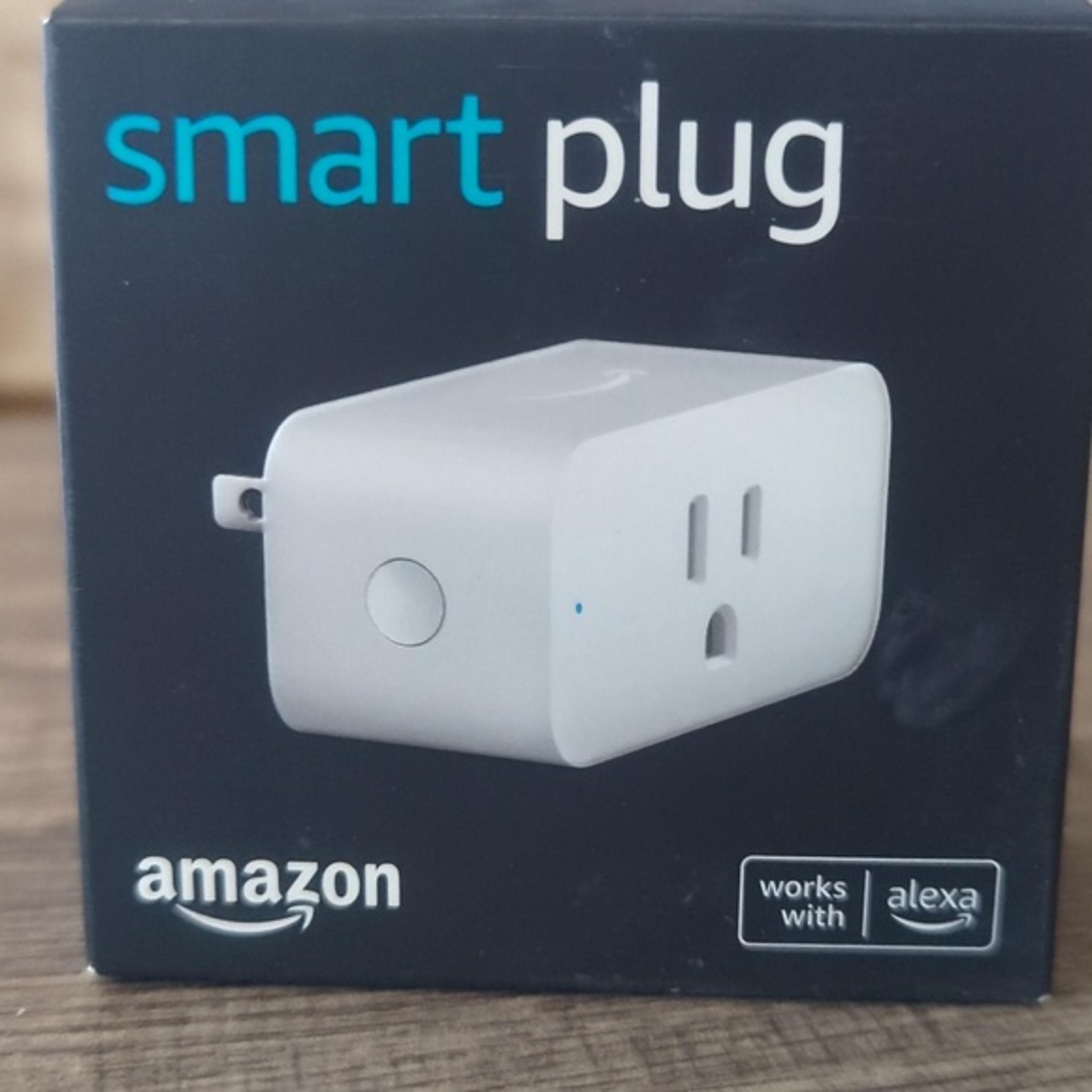 Amazon Smart Plug Works with Alexa control lights with voice easy to set up/use