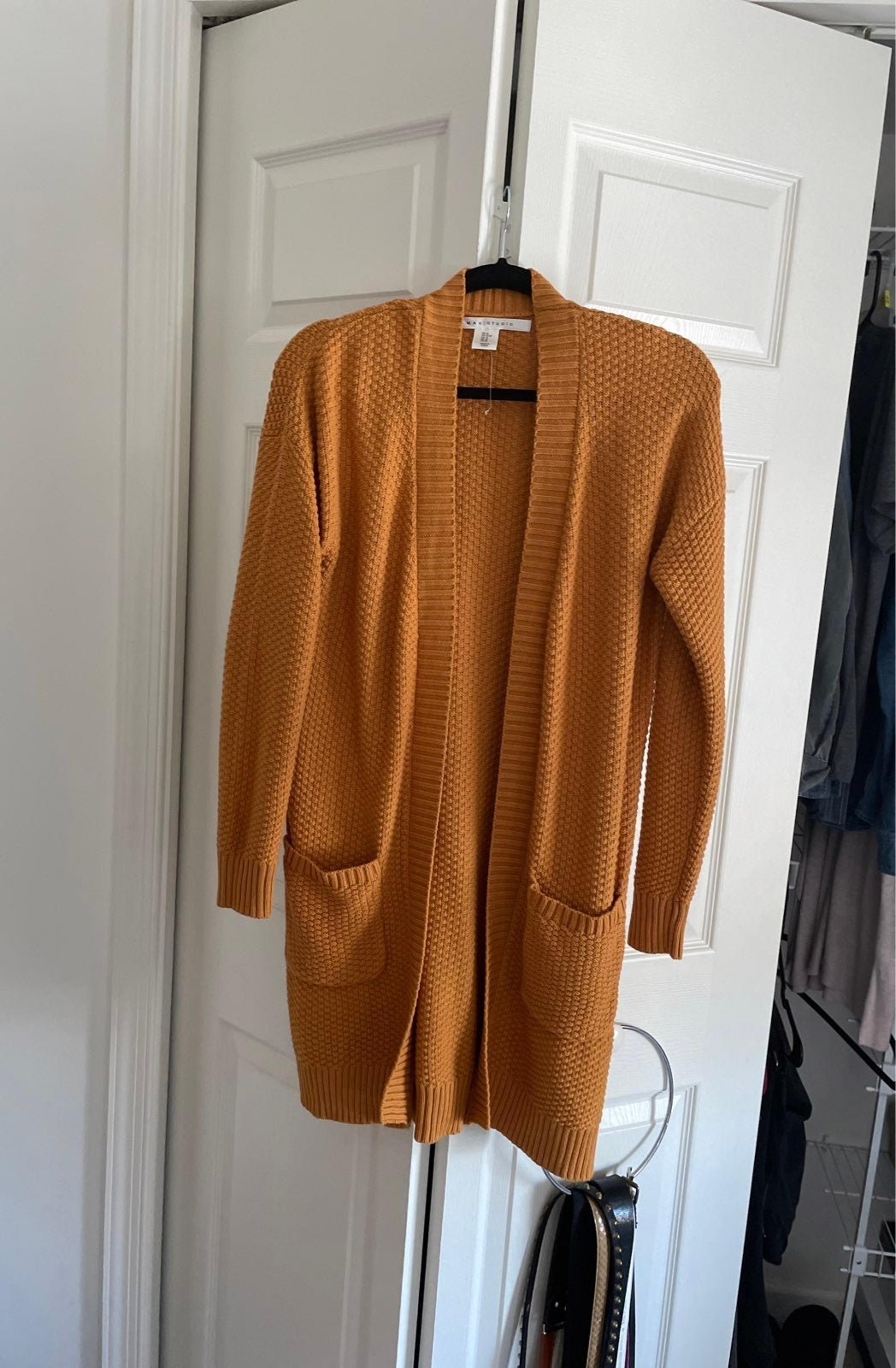 Coat/sweater for women