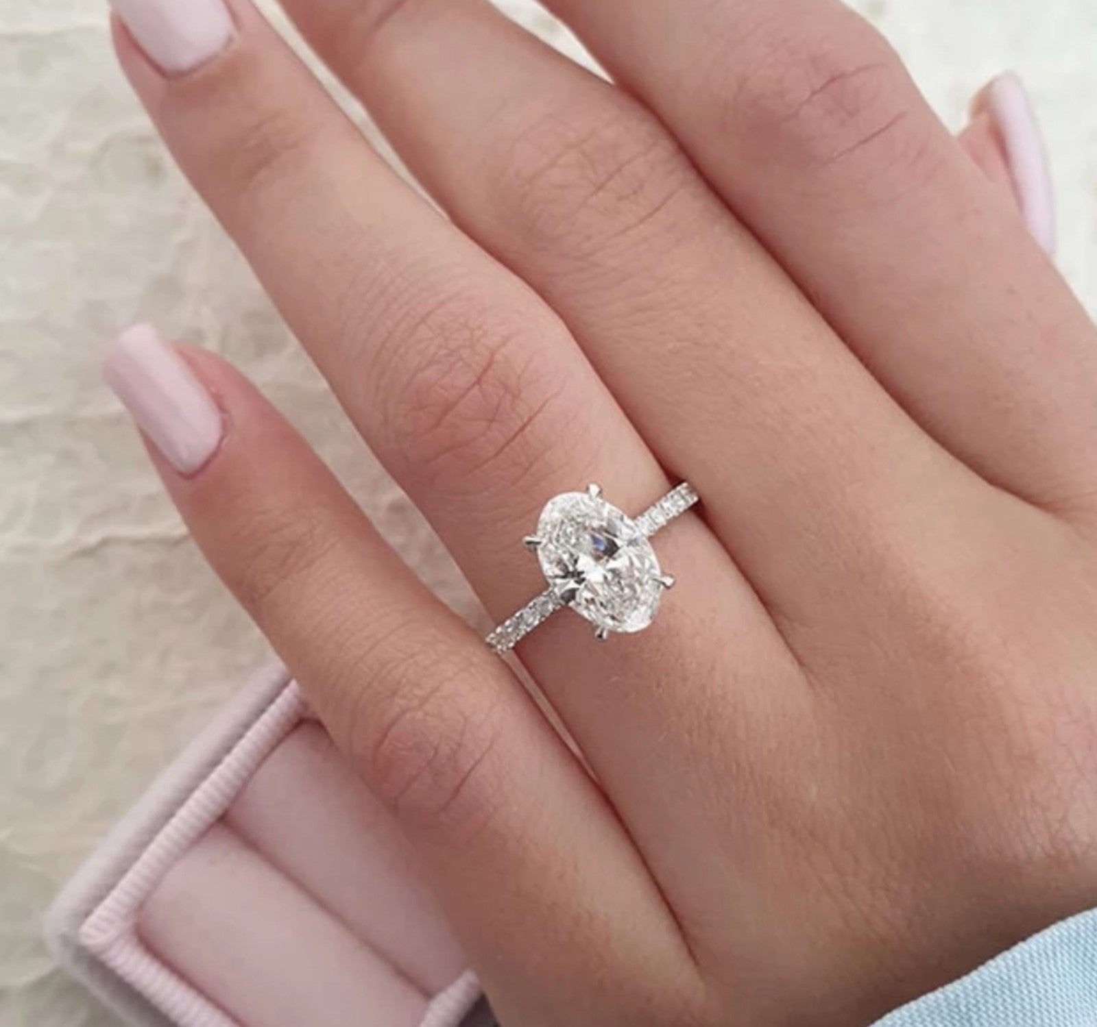 *SALE* The Oval cut Sapphire Engagement Ring Size 7