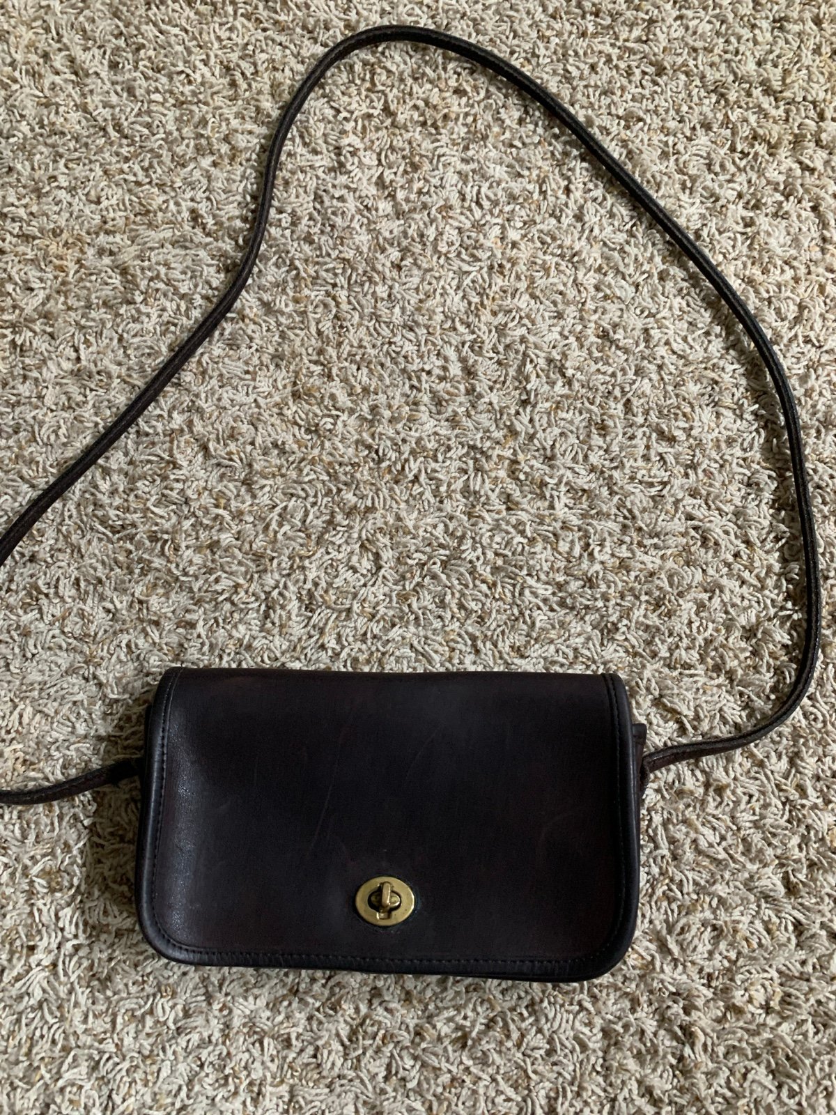 Vintage Coach 628-0710 Brown Leather CrossBody Purse Turn Lock Flap Dinky Bag