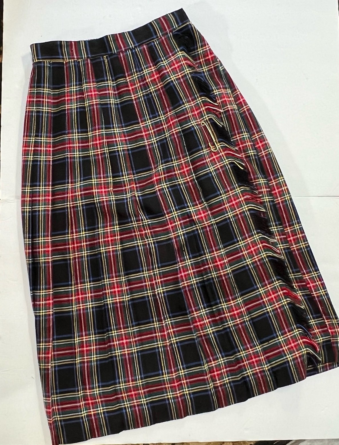 Claude Tartan Red Black Plaid Slirt Scotland Size 12