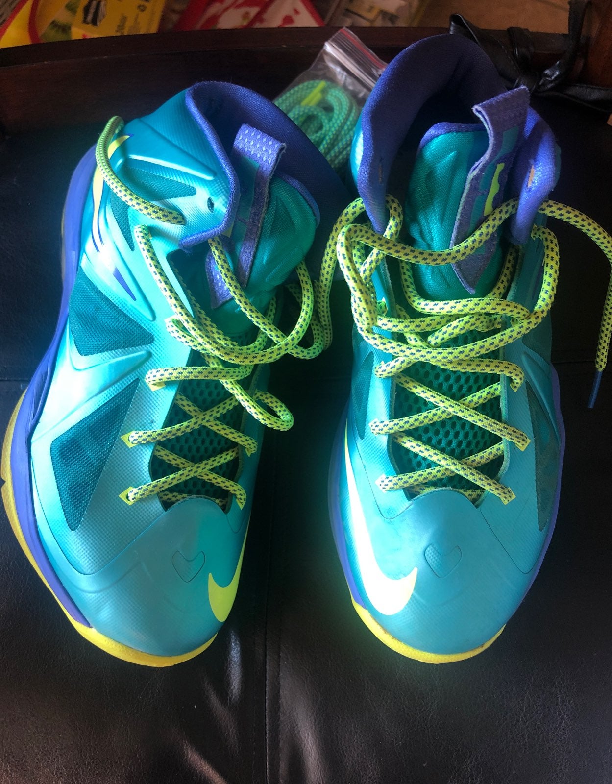 Nike boys size 4 1//2