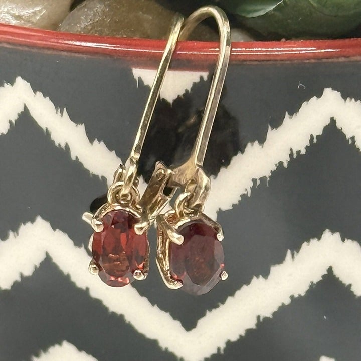 Vintage Gold Plated 925 Sterling Silver GARNET Lever Back Earring