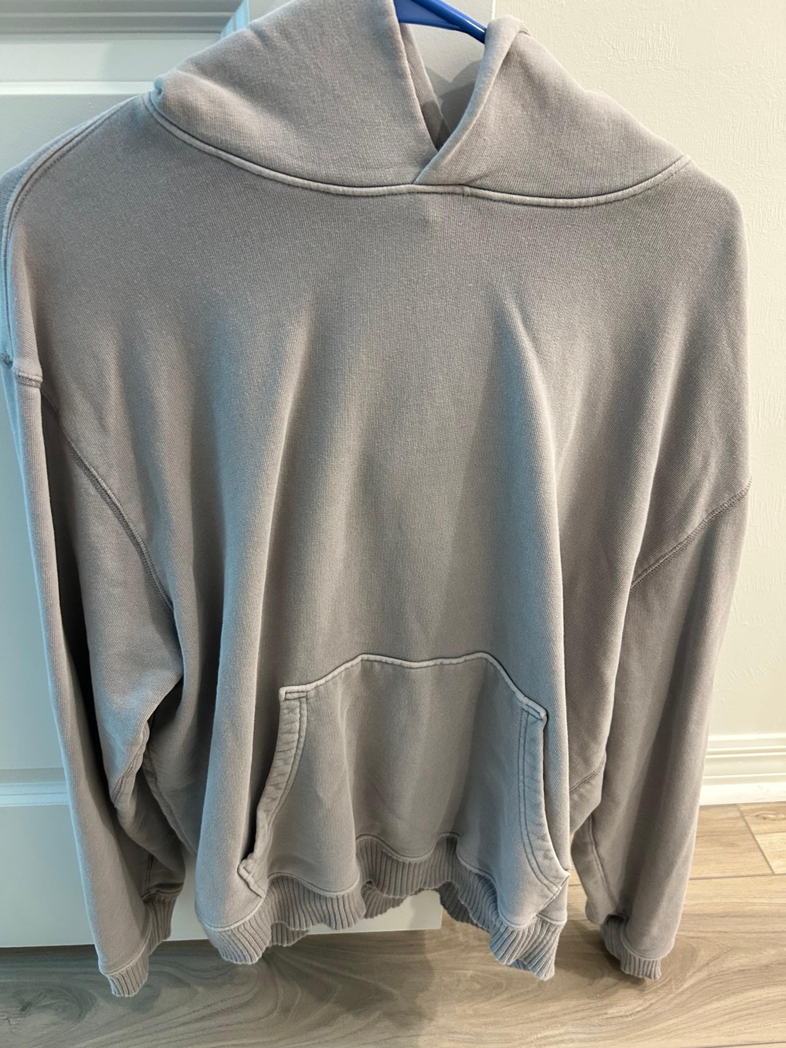 Elwood Lavendar Hoodie Medium