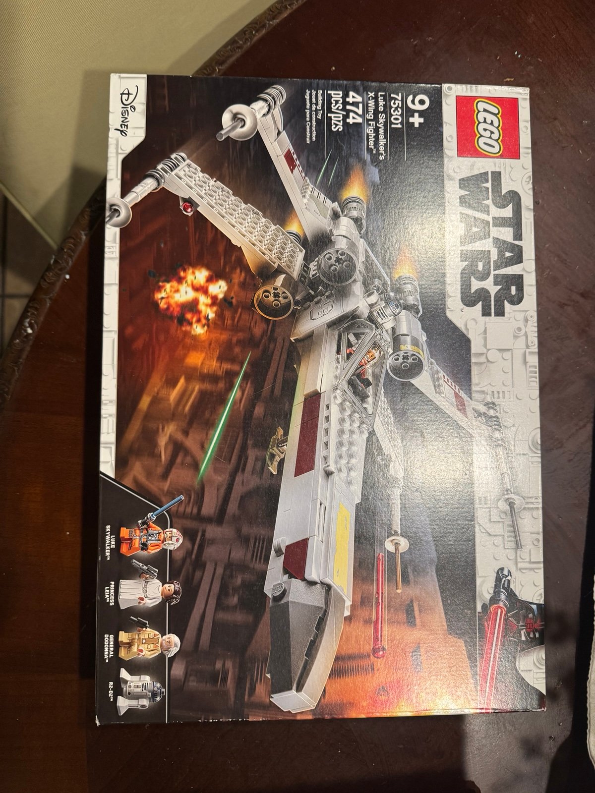 Lego Star Wars Luke Skywalker’s X-Wing Fighter
