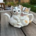 Vintage 1998 Hearth and Home Designs Ceramic Kitty Cats Cuddling Teapot