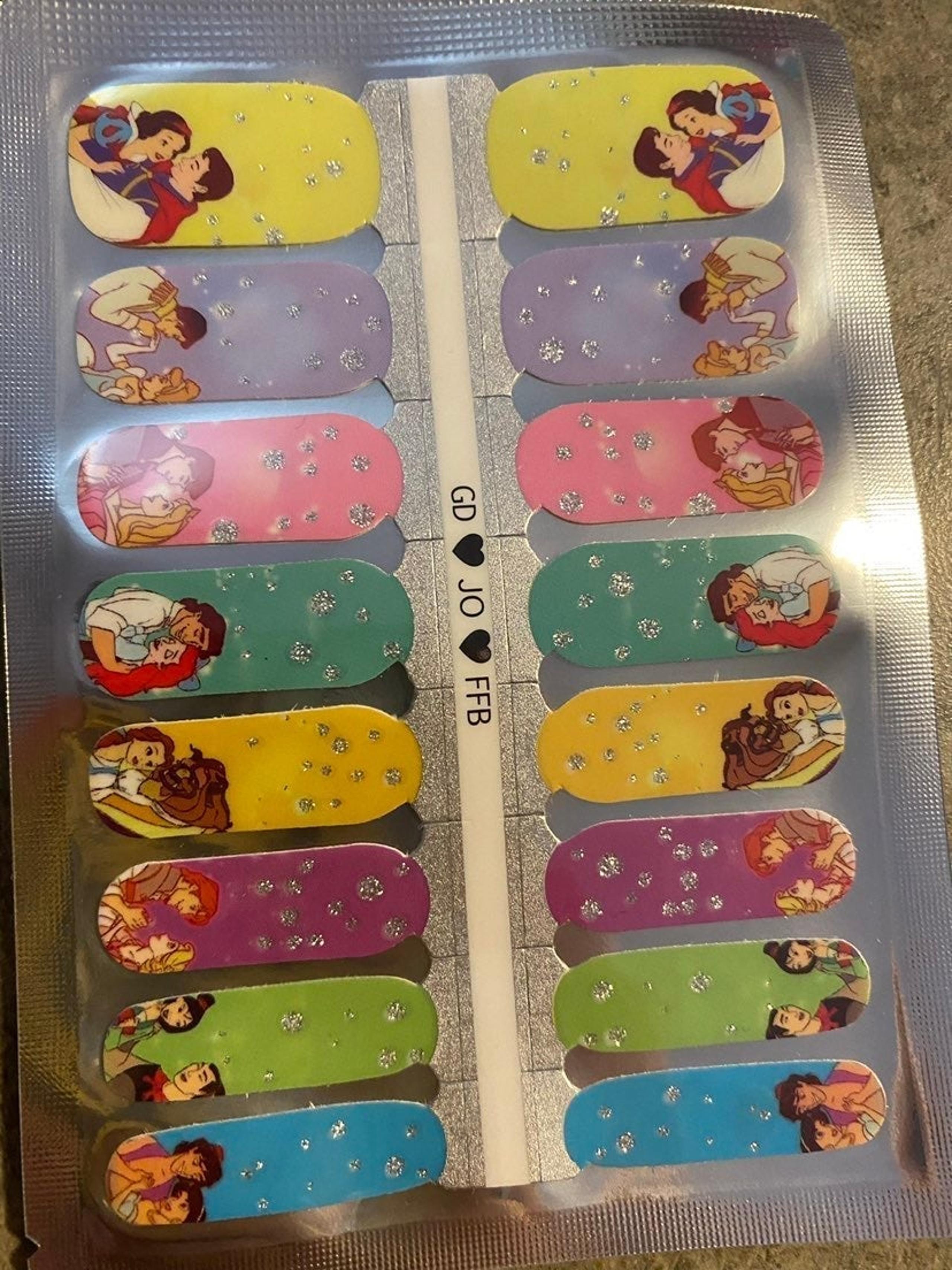 Totally In Love Disney Couples 100% Nail Polish Wraps - Independent