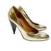 Lanvin 7.5 38.5 Heels Gold Patent Leather Pumps Closed Toe Hiver 2008 Italy