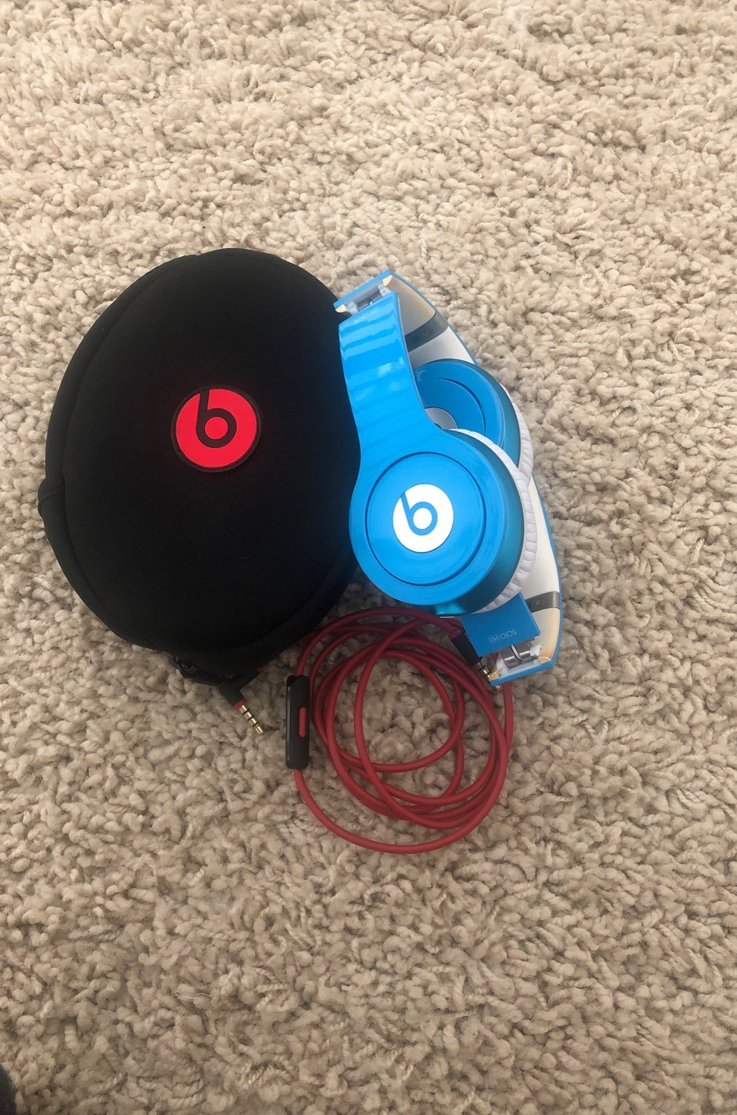 light blue beats solo hd