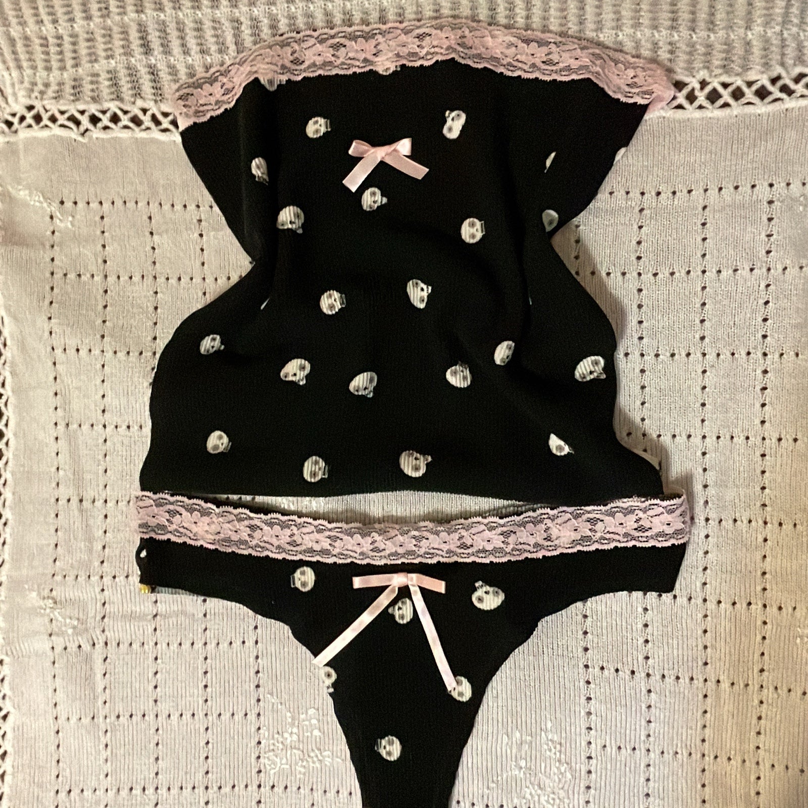 Cuquette With An Edge Tube Top