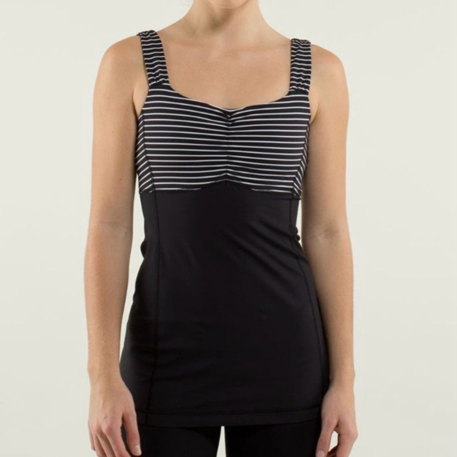 LULULEMON Parallel Stripe Black White Aria Tank II Power Luxtreme Yoga Top Sz 8