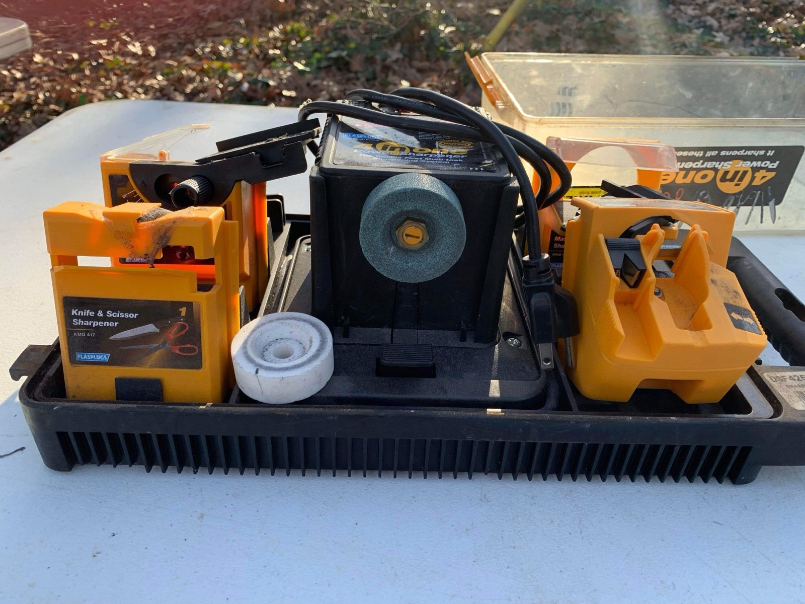 4 in 1 power sharpener