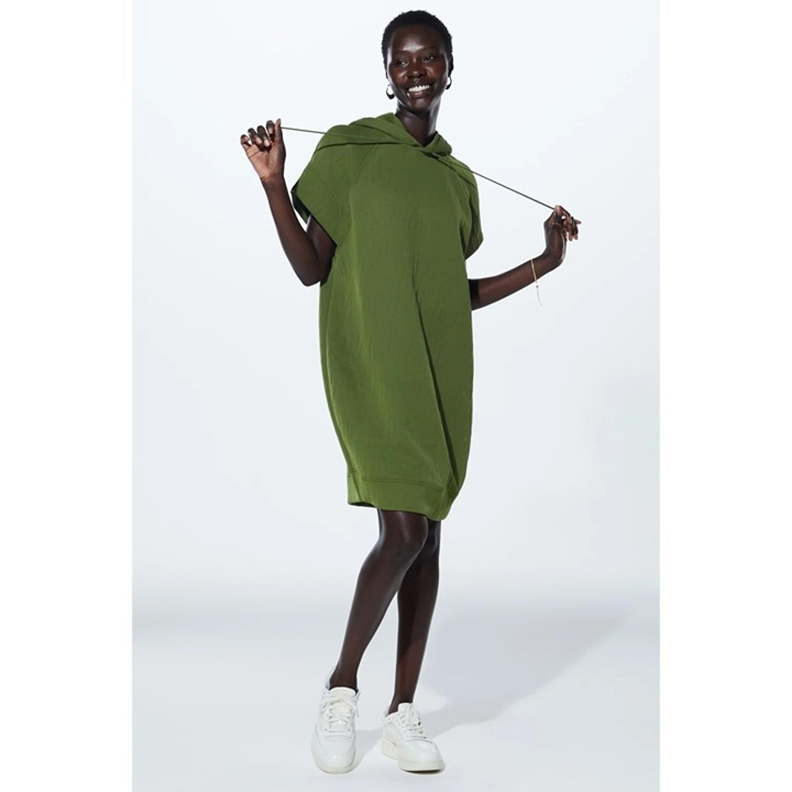 Yitty Fabletics Womens L Dress Major Label Backless Hoodie Cap Sleeve Moss Green
