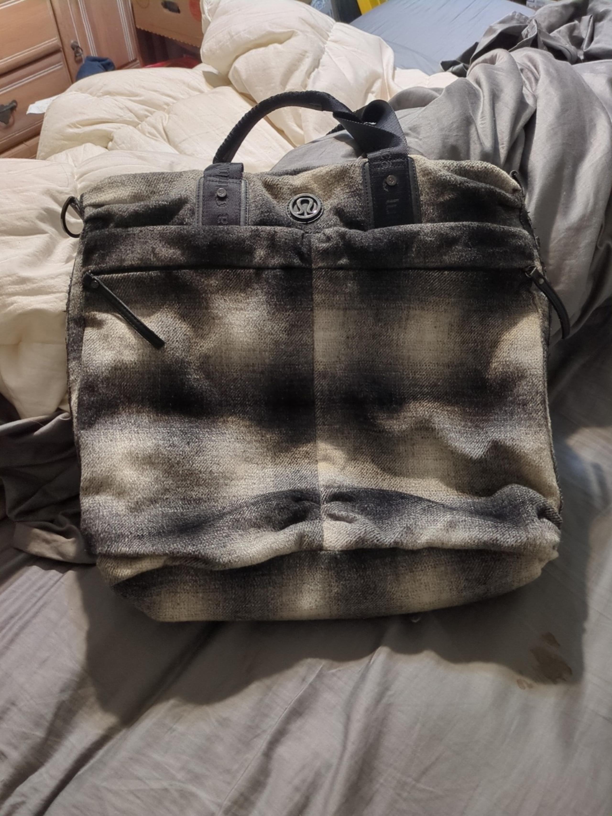 Lululemon Athletica  Wool Charcoal Gray Tote Travel Bag Some Peeling