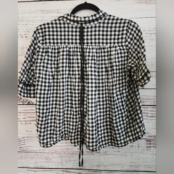 trafaluc collection M plaid shirt