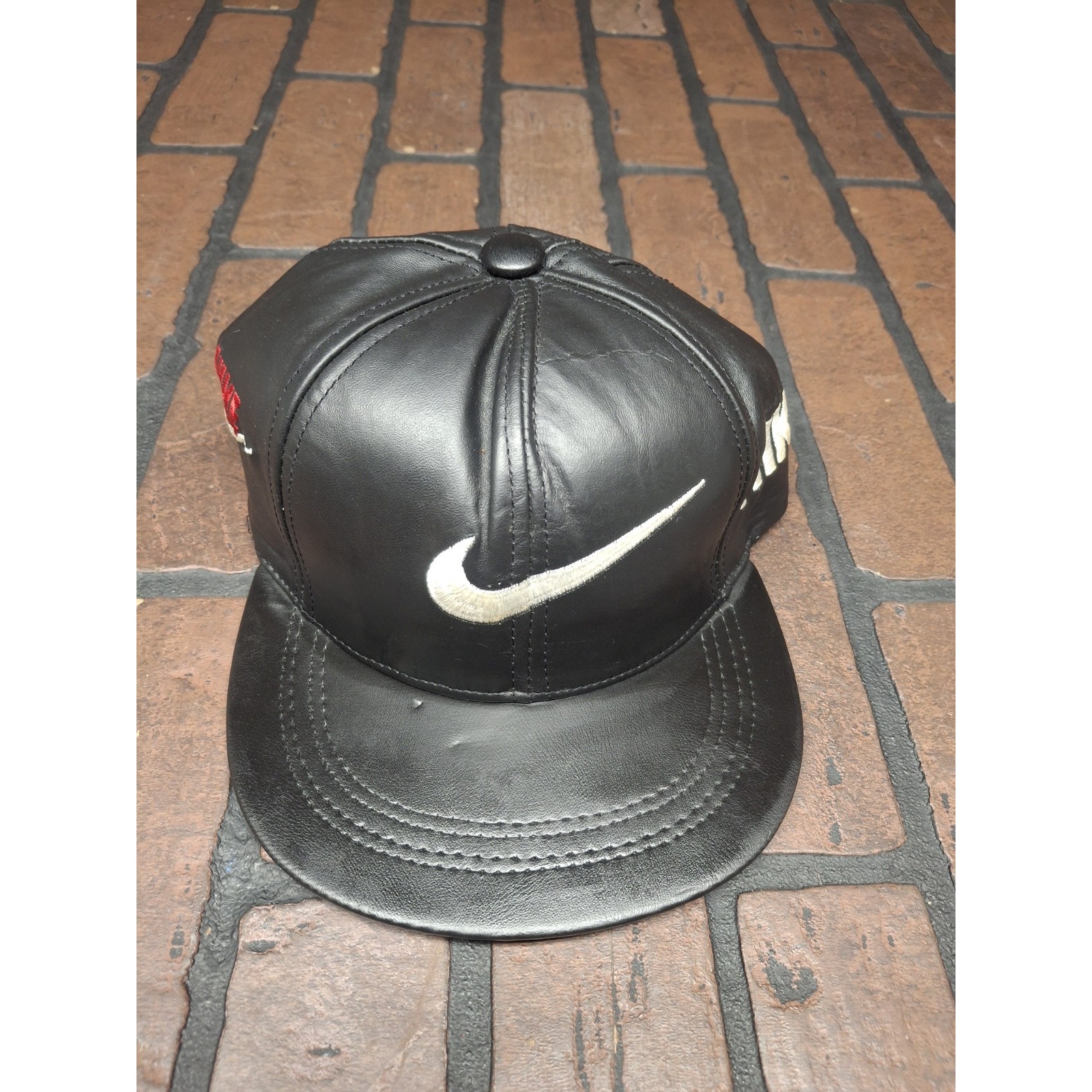 【ラッピング無料】 Leather Nike Cap タグ付き SWOOSH 90's Black 帽子