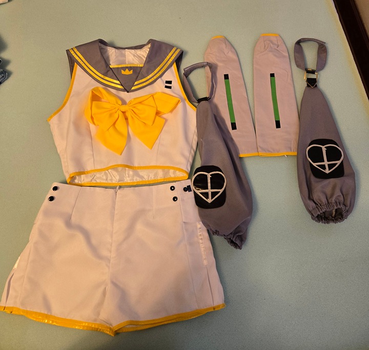VOCALOID Rin Kagamine V4X Cosplay Costume Project Diva