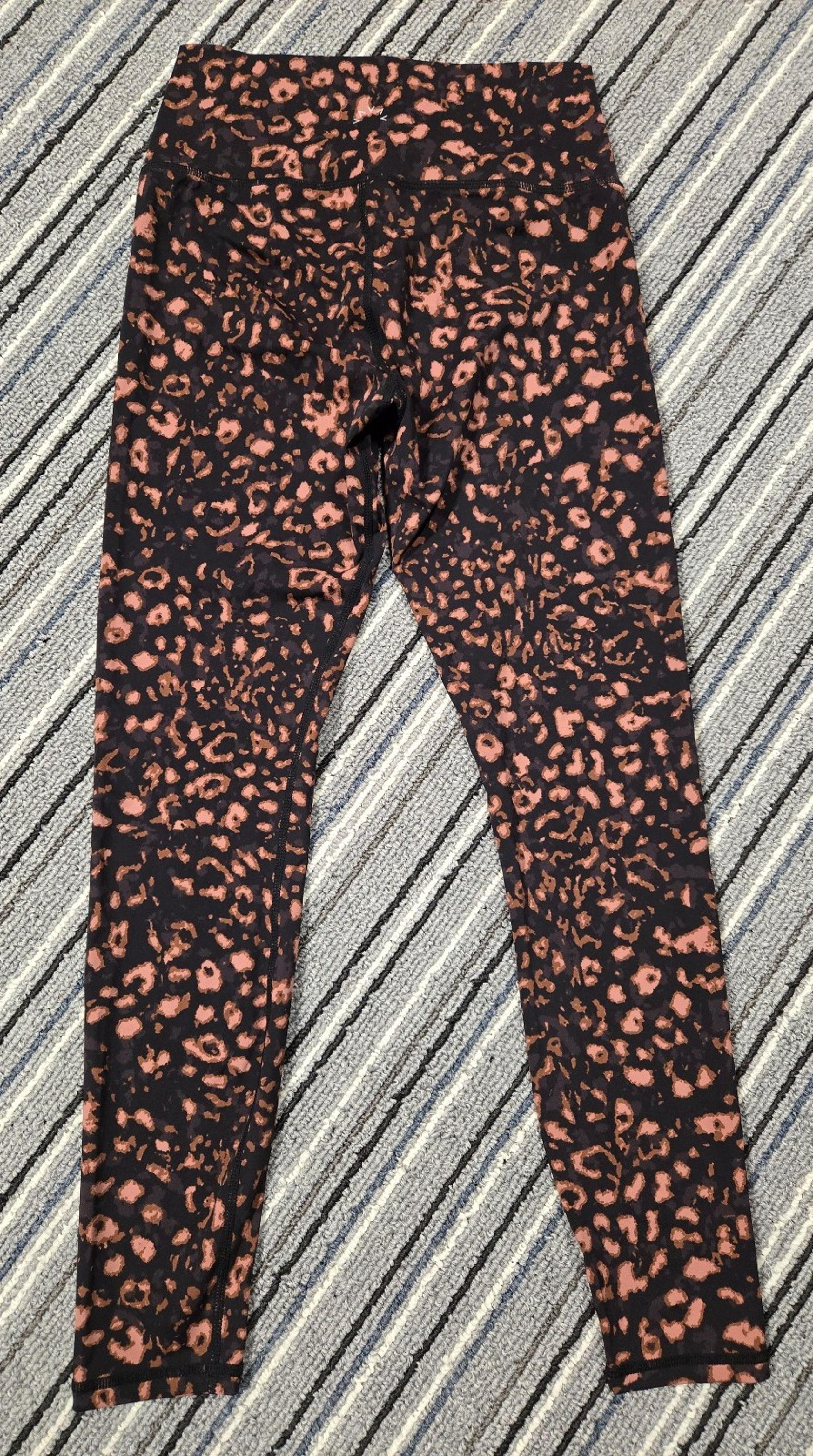 Varley Luna Legging in Red Textured Animal Small