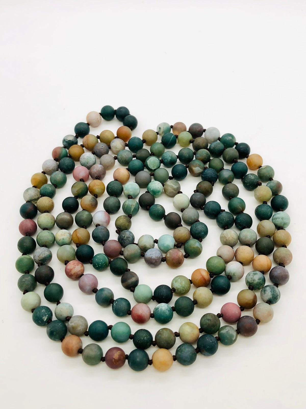 Vintage frosted glass bead necklace