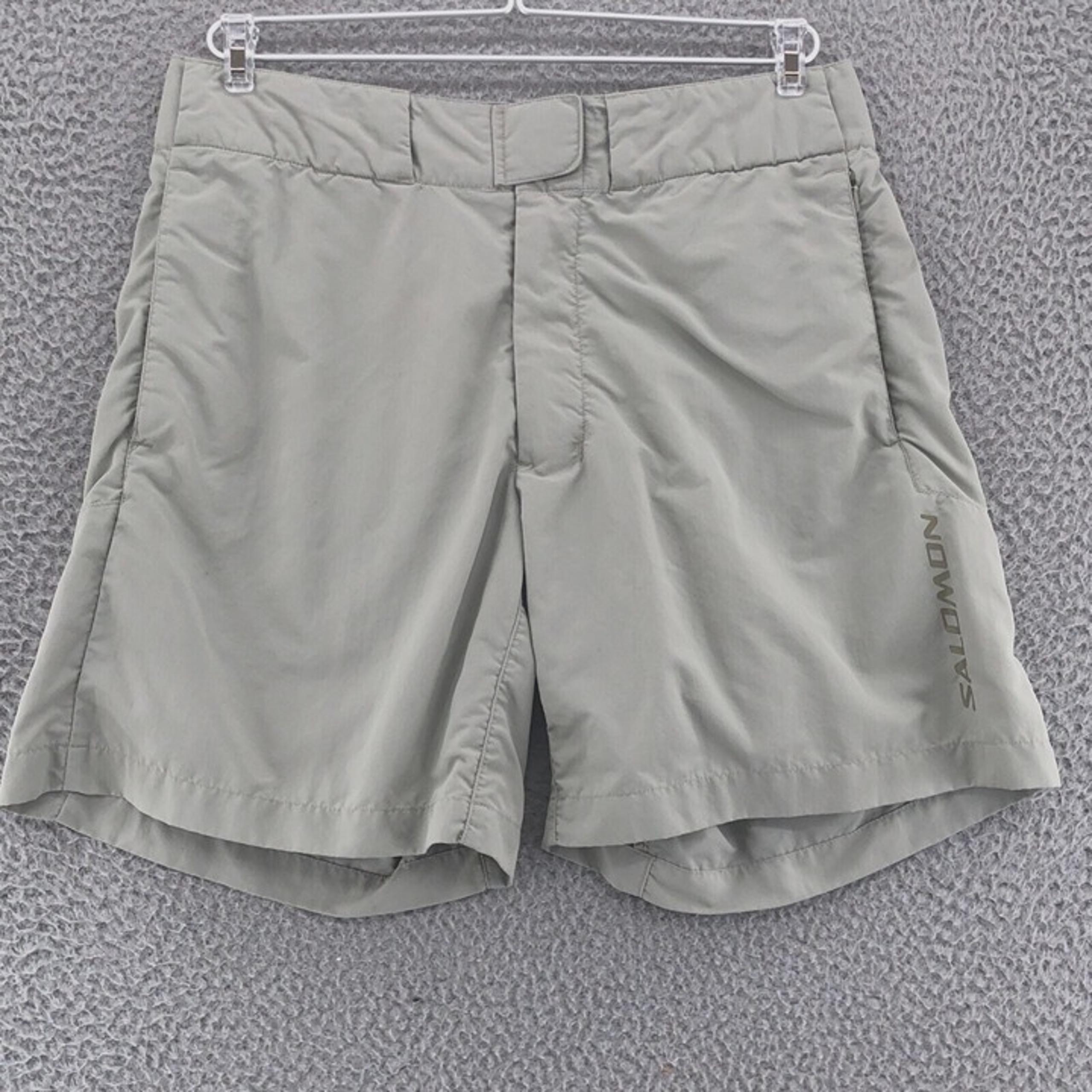 Salomon Shorts Womens Small Beige Nylon Hiking Hi Rise Athletic Outdoor Everyday