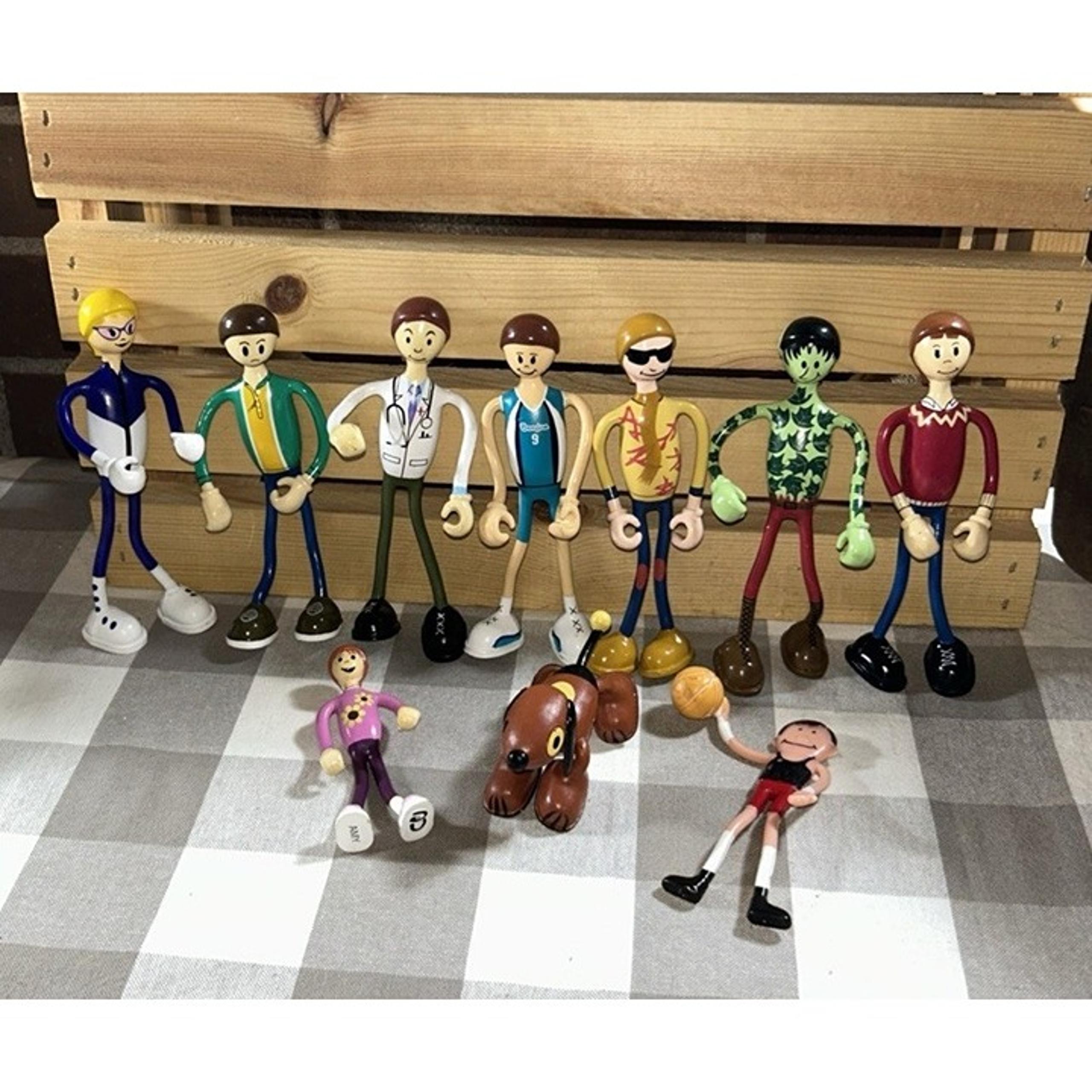 lot of 10 Bendos Kid Galaxy Bendable Action Figures With dog mom dad Scrubs Amy
