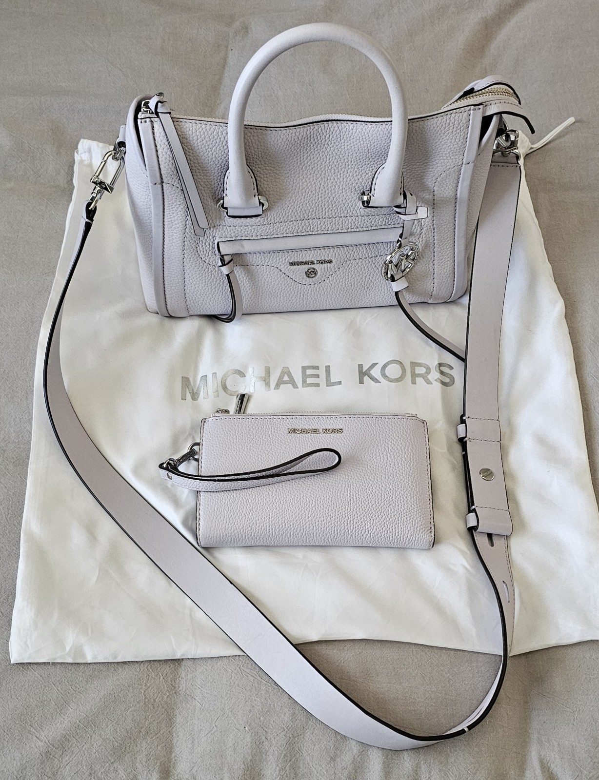 Michael Kors Carine Handbag Shoulder Bag Purse Matching Wallet Lavender Mist Set