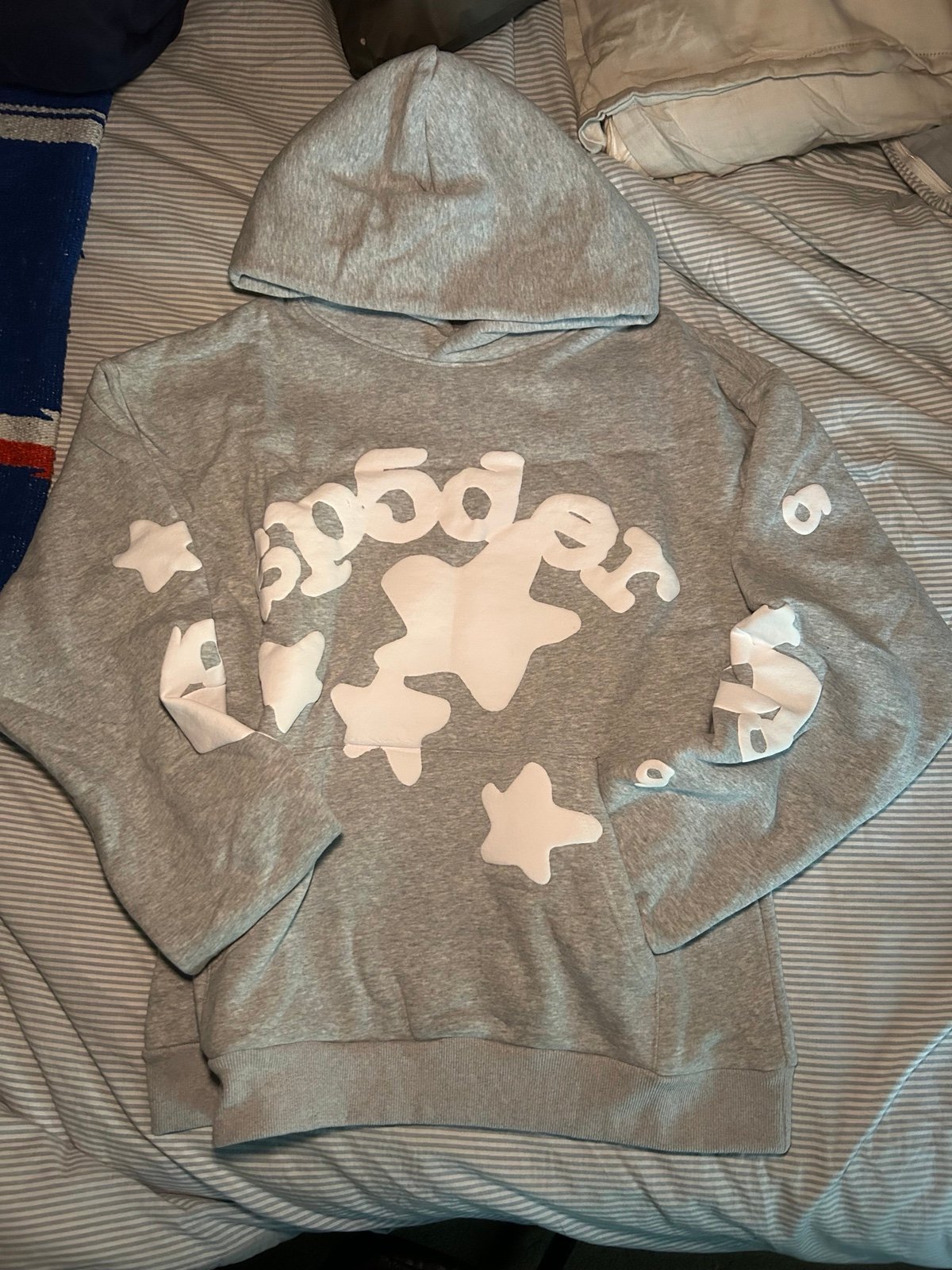 sp5der beluga grey hoodie
