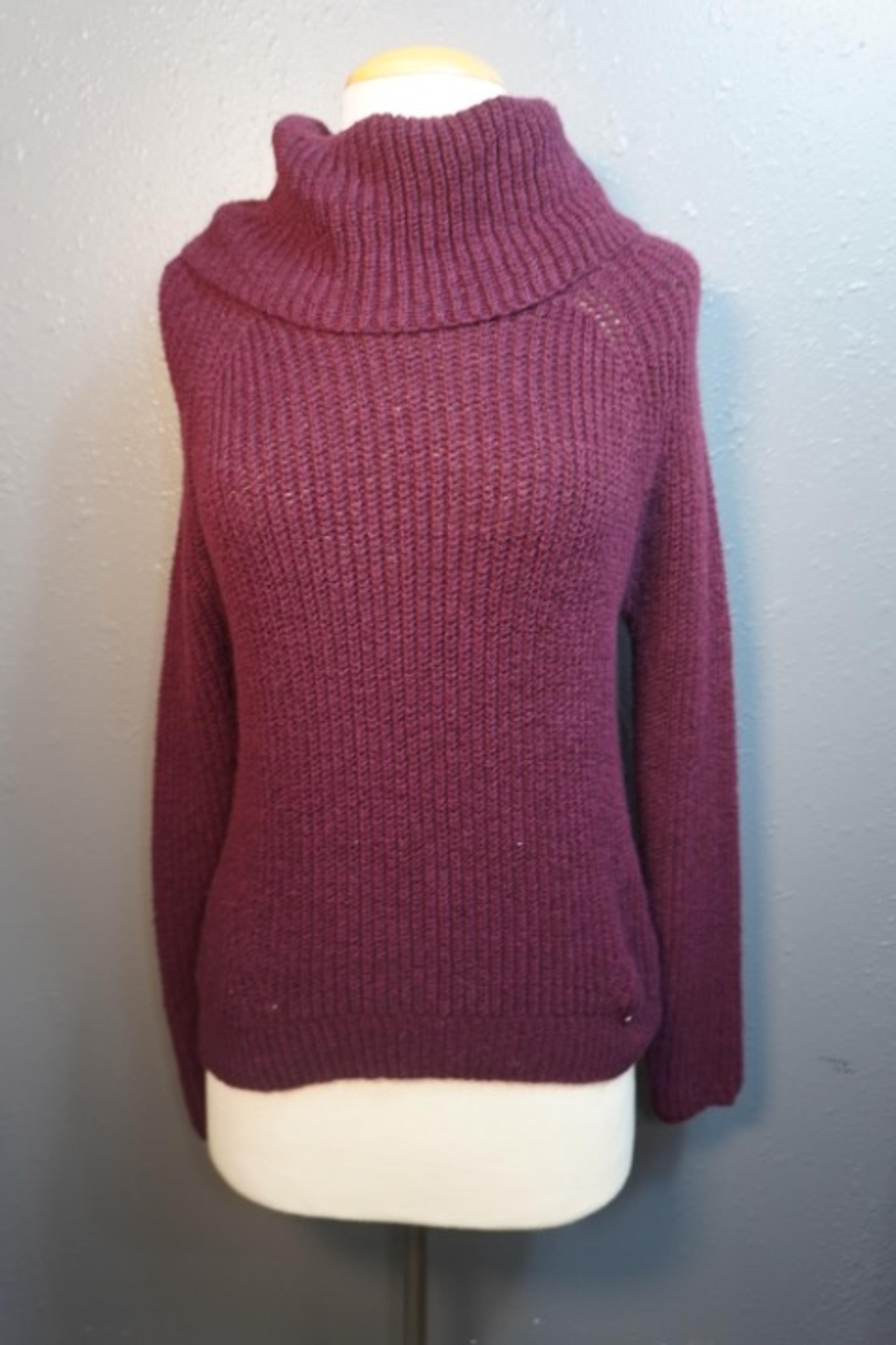 Hollister Women's Burgundy Long Sleeve Cowl Neck Knit Sweater Size Small