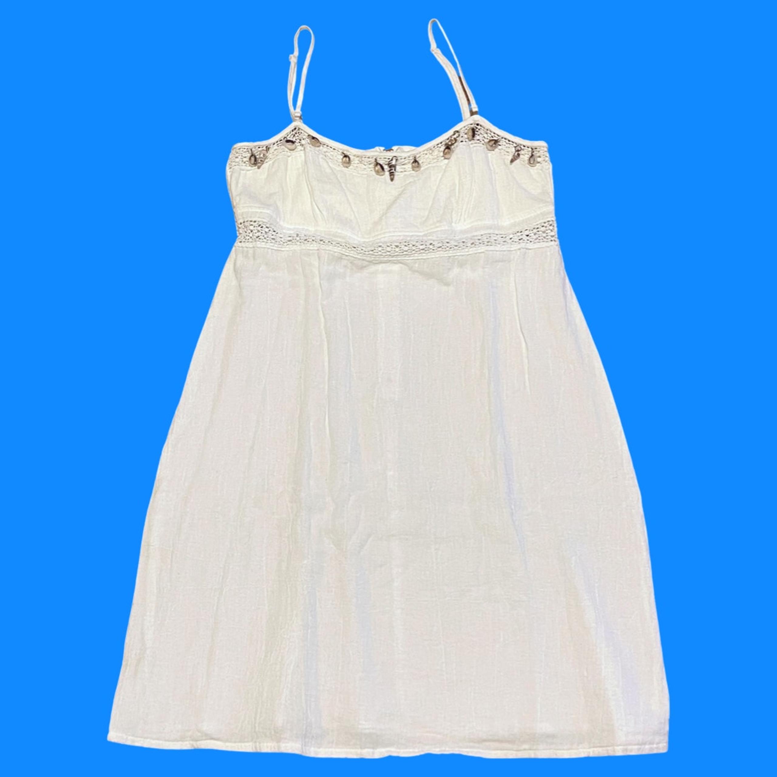 BOSTON PROPER white summer dress seashell details size SMALL bra area lined
