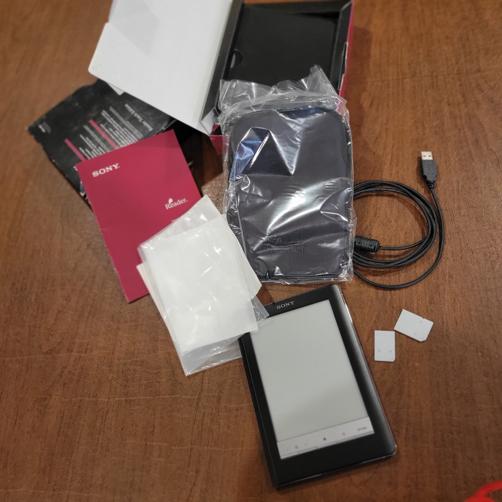 Sony 6 Digital eBook Reader PRS-600 eReader Touch Edition PRS600 Black New