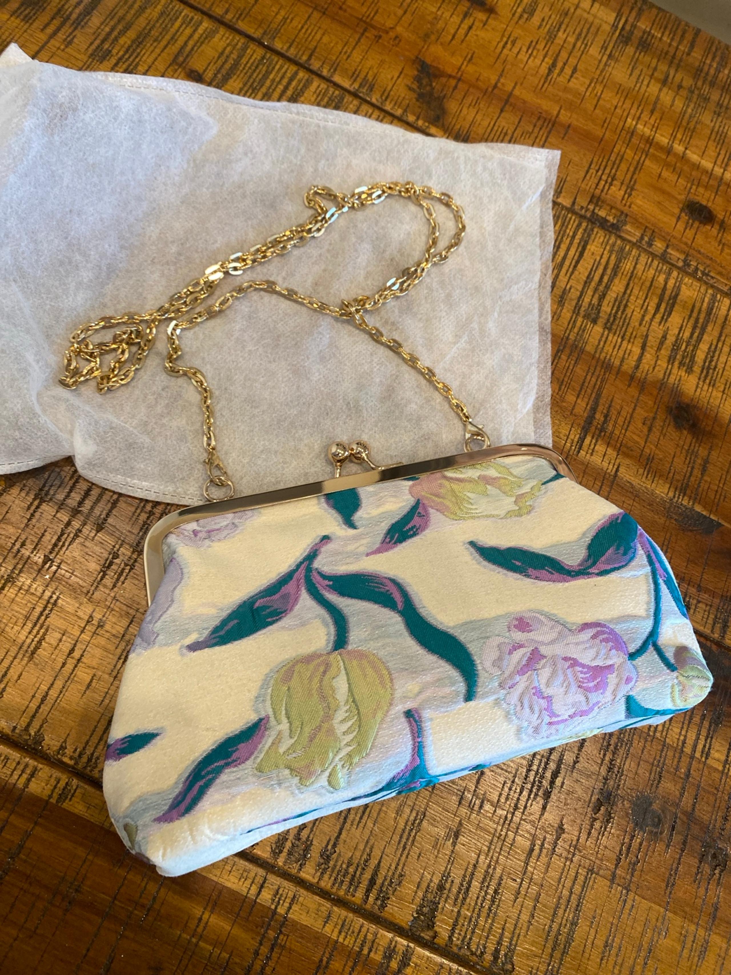 stunning purse