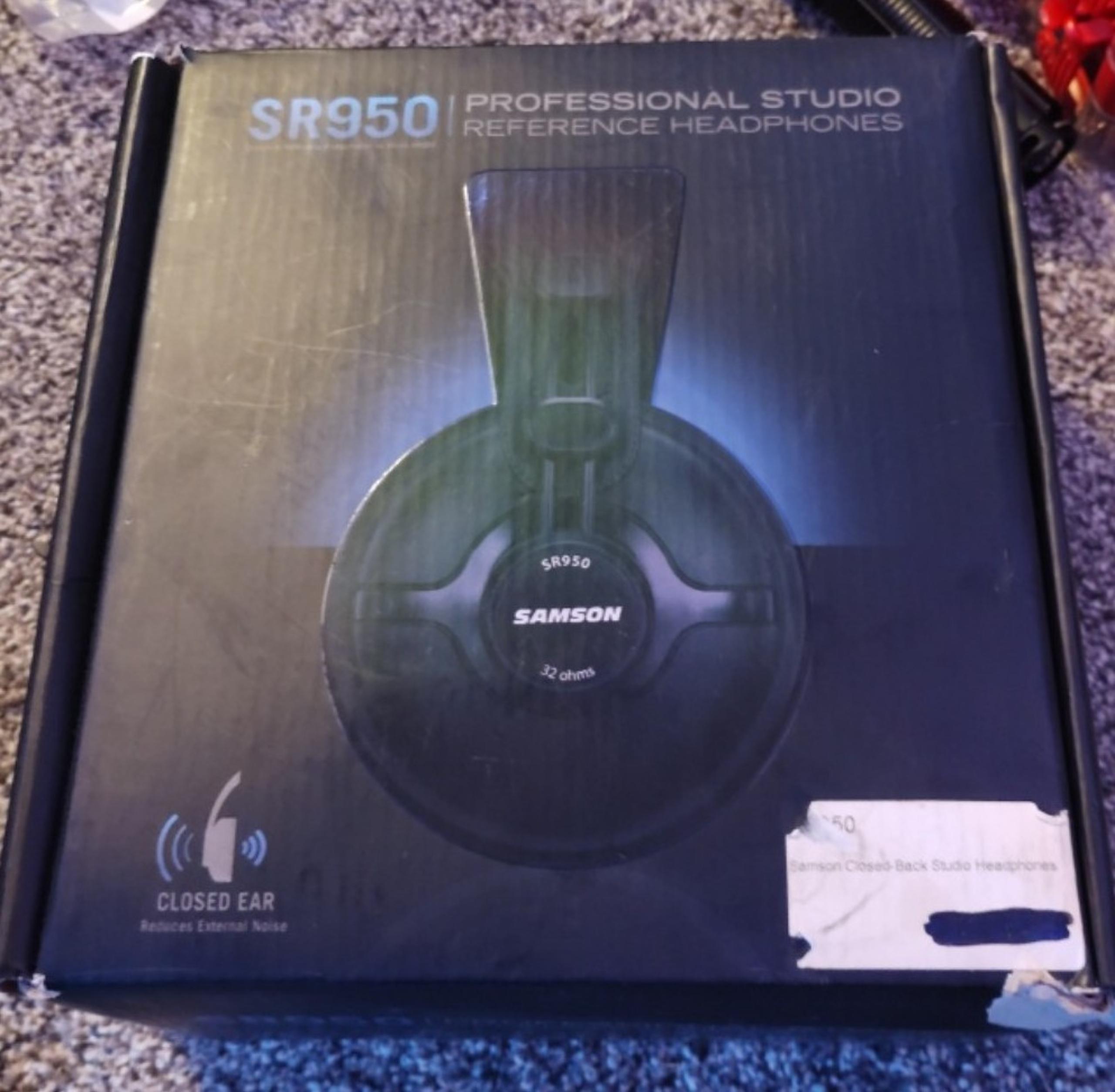 Samson SR950 Professional Studio Reference Headphones
