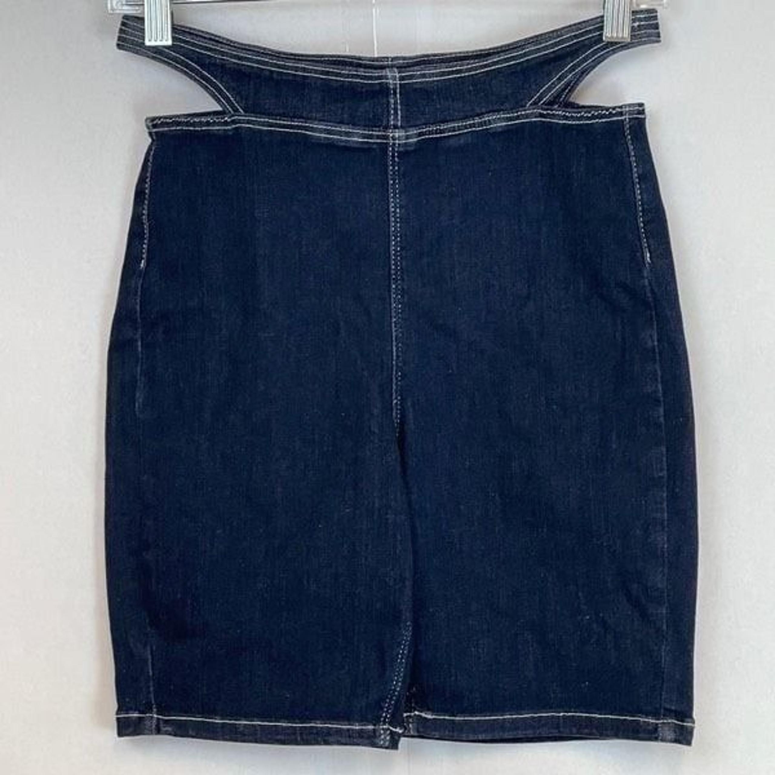 NWT Zara Shorts Women's Small Blue Denim Cut Out Cycling Dark Wash High-Rise