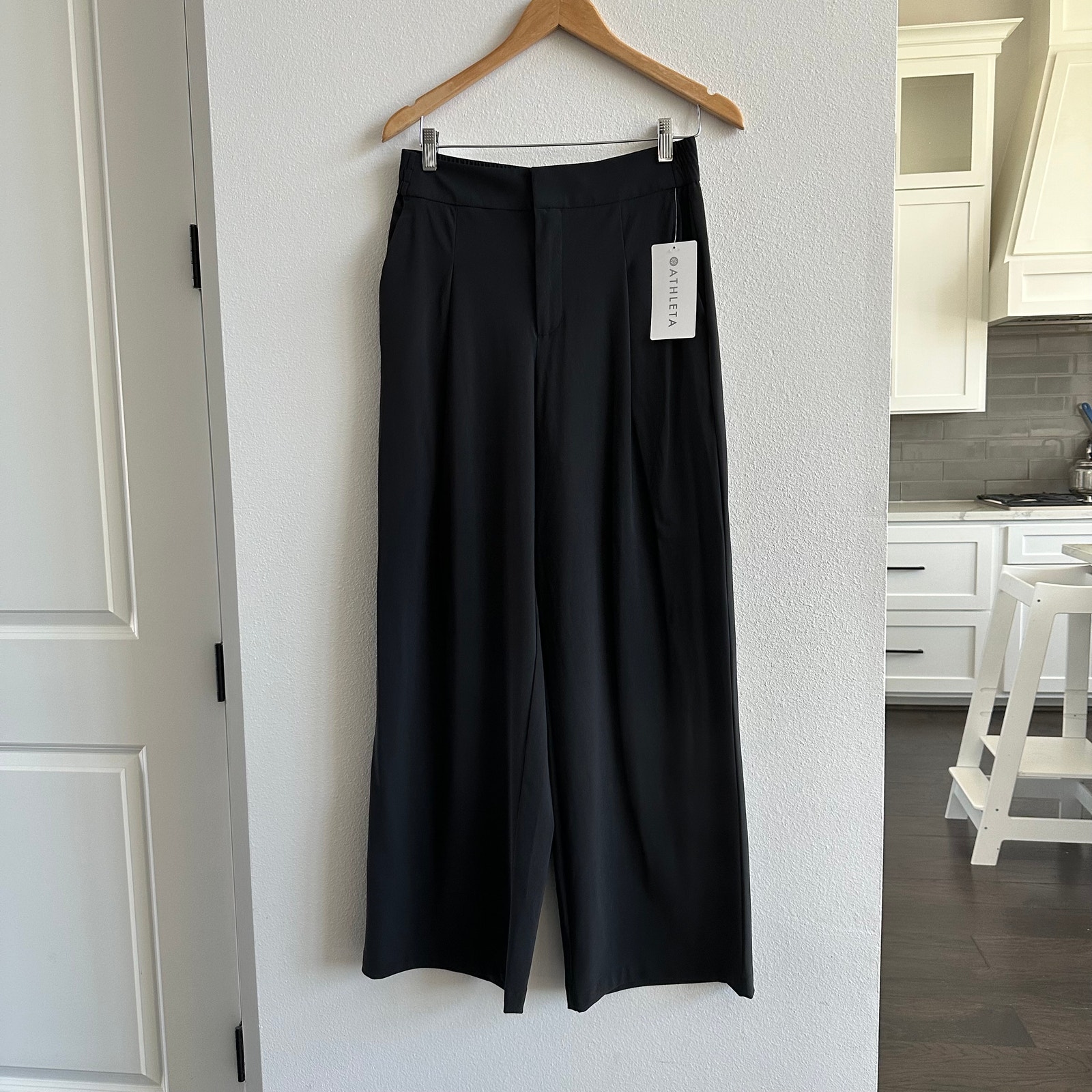 Athleta Pinnacle High Rise Trouser New Size 8