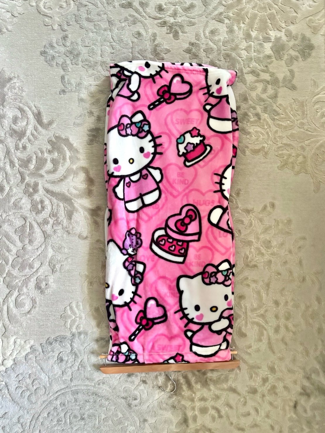 Hello Kitty Valentine’s Plush Blanket