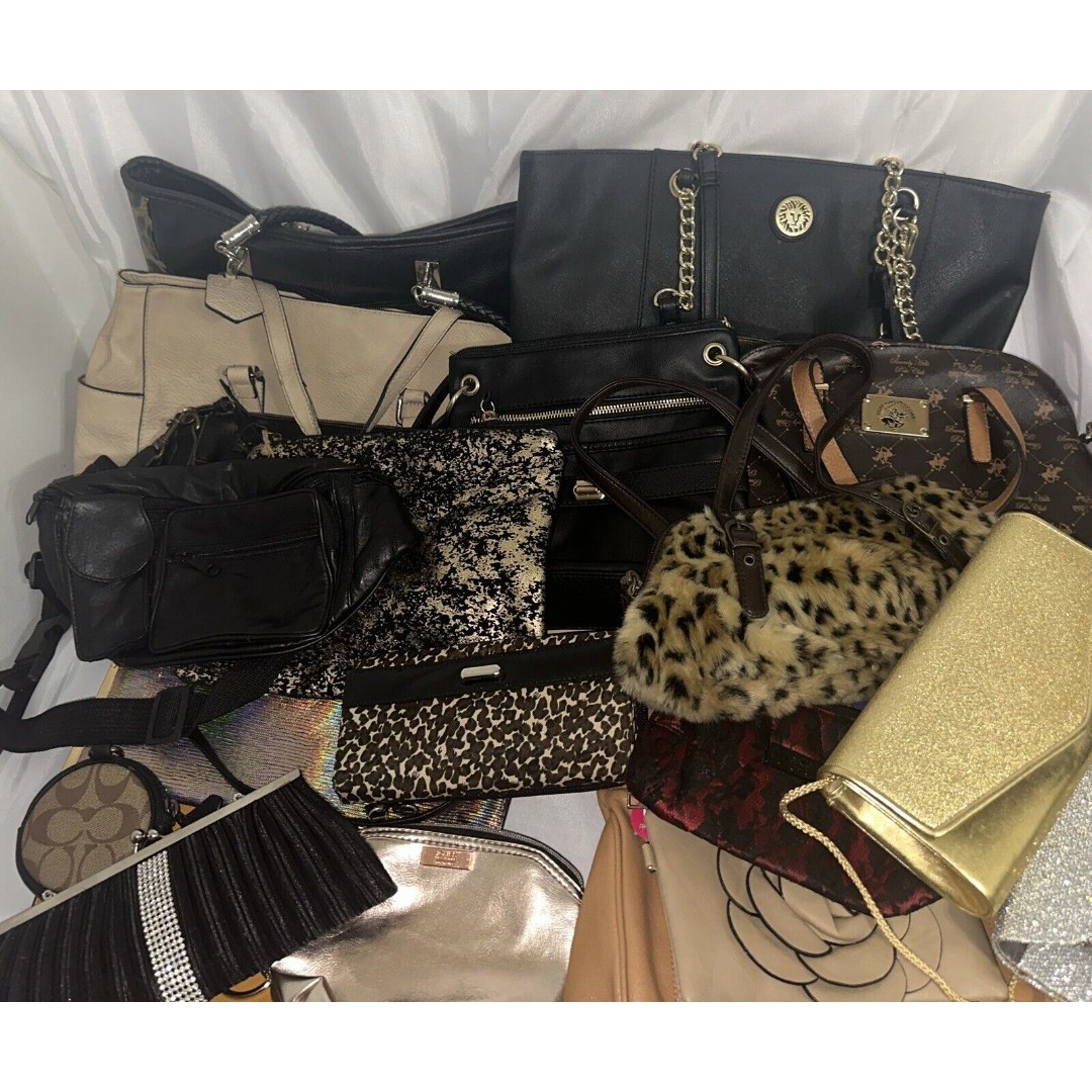 Lot of 20+ Vintage To Now Clutch Hand Bags Purses Wallets